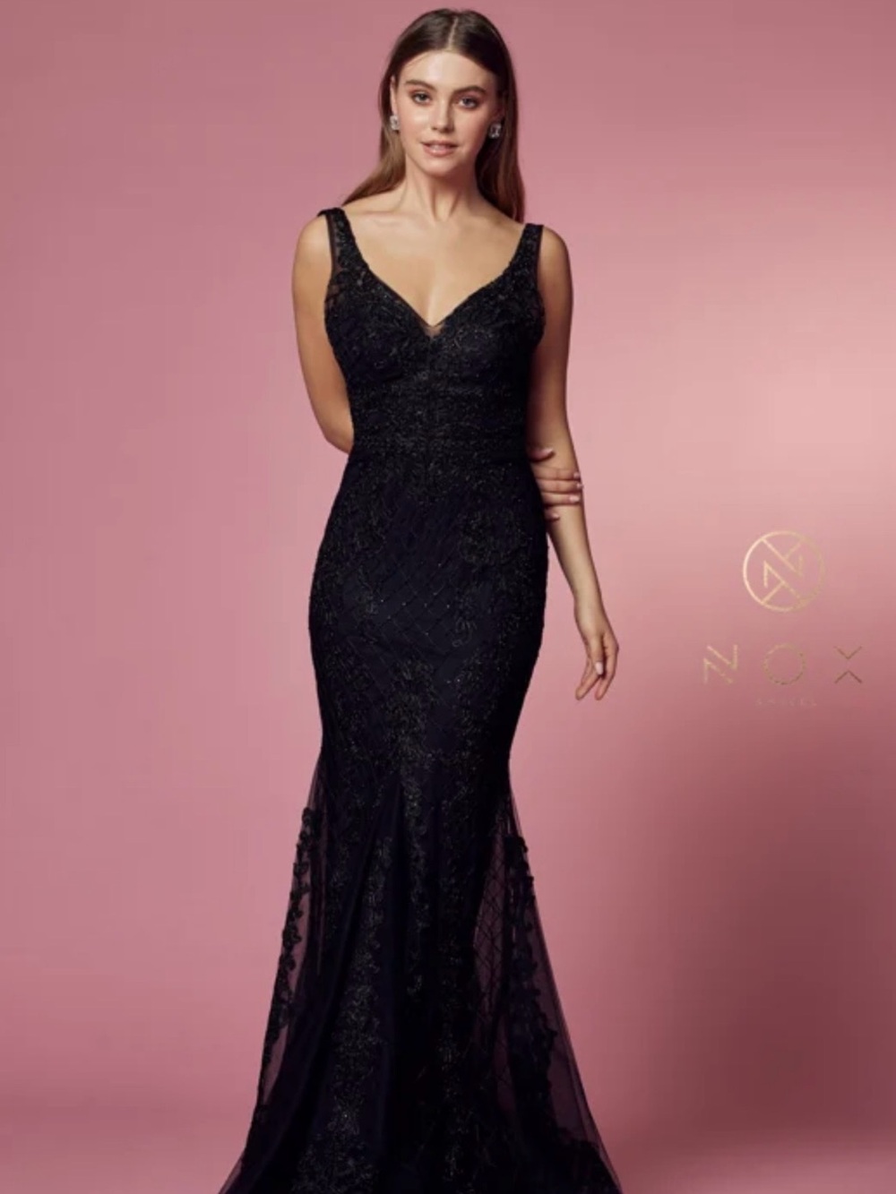 Black Lace V-Neck Mermaid Evening Dress